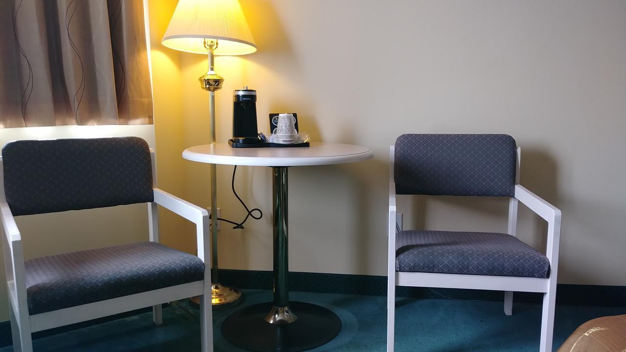 George Mountain View Hotel & Resto Merritt Εξωτερικό φωτογραφία